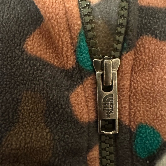 The North Face Baby Camo Fleece Zip Hoodie 12-18M - Picture 4 of 5